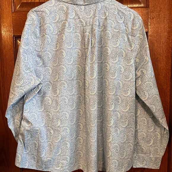 L.L. Bean 1X Wrinkle Resist Blue & Purple Paisley Long Sleeve Button Up Blouse - Picture 3 of 3
